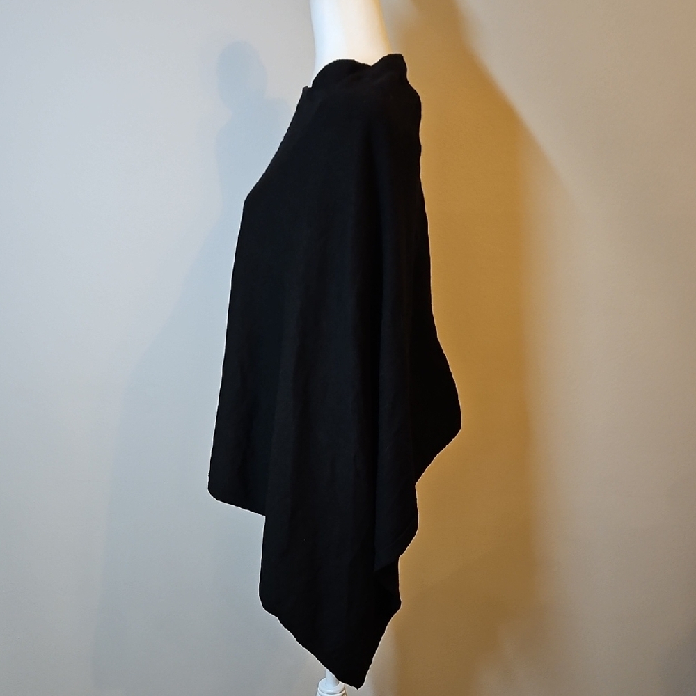 Black Cape with Skull and Witch Hat Design Halloween Glitter - Picture 5 of 8